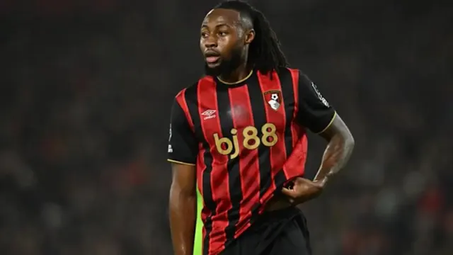 �������˧���������ͧ��� '�������' ��ѧ '�ԫѤ' ��˹ѡ