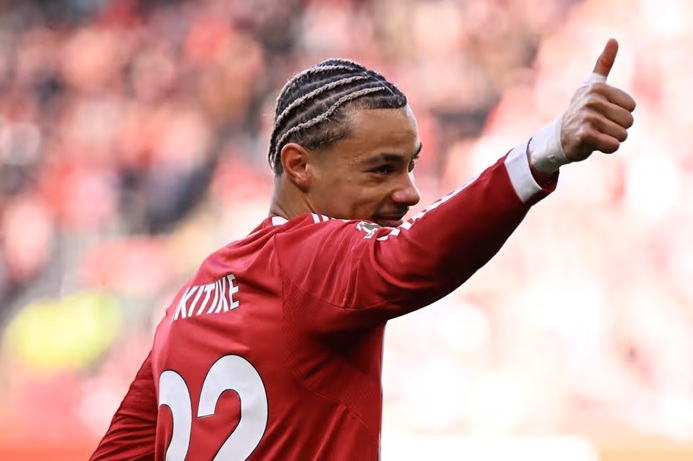 '�����տ��' ¡ '�͡յ���' �맾͡������͡����˹�觢ͧ�š