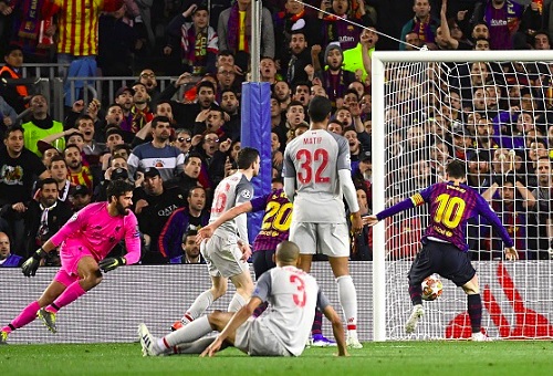 UCL �ͺ�ͧ� �Ѵ�á : ������Ź�� 3-0 ���������