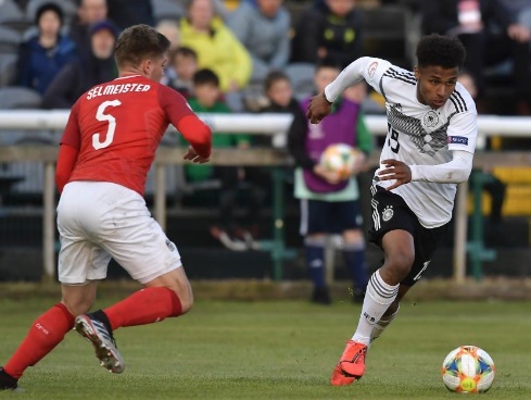 ˧��ǧ����ѧ��꧿�����͡��� 17 �ͧ��������