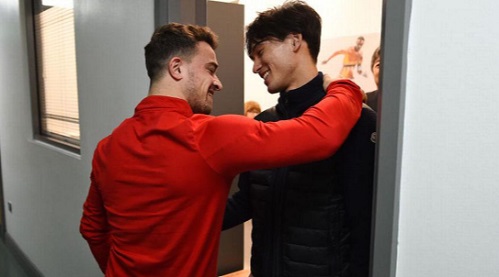 '�ҡ����' ����ʻդ�����ѹ��ª��� '�Ҥ�' ��Ѻ��������˧��