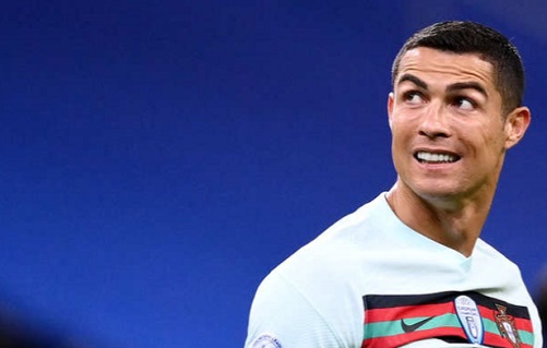 ��������˧�������͡�ʫ�� '��' �� 4 ��ҹ�͹��