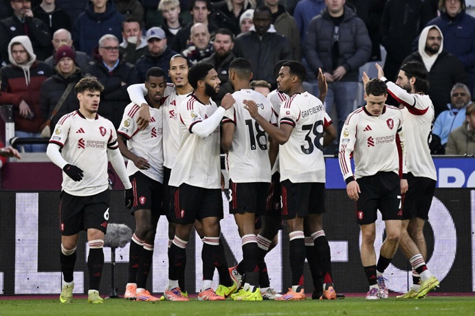 ͻ͡˧蹨ҡ 4  5 ѧҹѴ 13