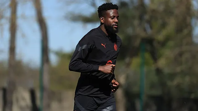 �����ʹ! '���ԡ��' �¡�ҧ���ҹ�ص��ѭ�ҡ�͹��˹�