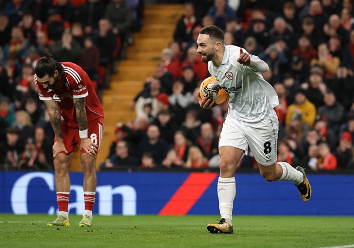 '���͵' ������� '�⺫��' ��Ҵ��ѹ��ӷ���Ӻҡ