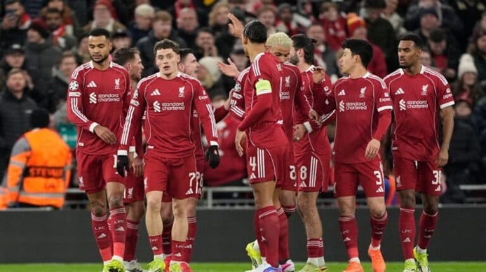 �Դ�Թ�ҧ��� 6 �������������ա��ѧ���֡ UCL �ͺ�ա��